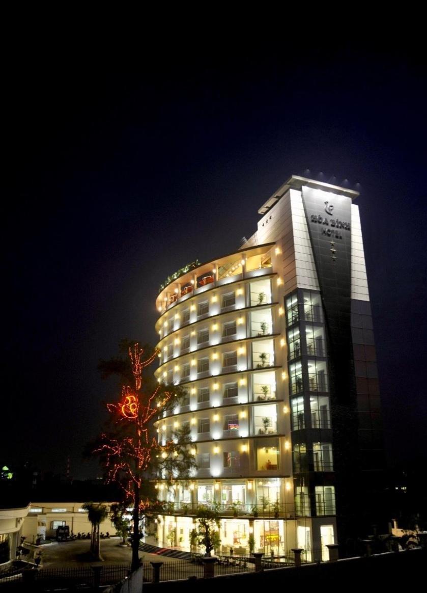 Hoa Binh 1 Hotel Long Xuyen Exterior photo