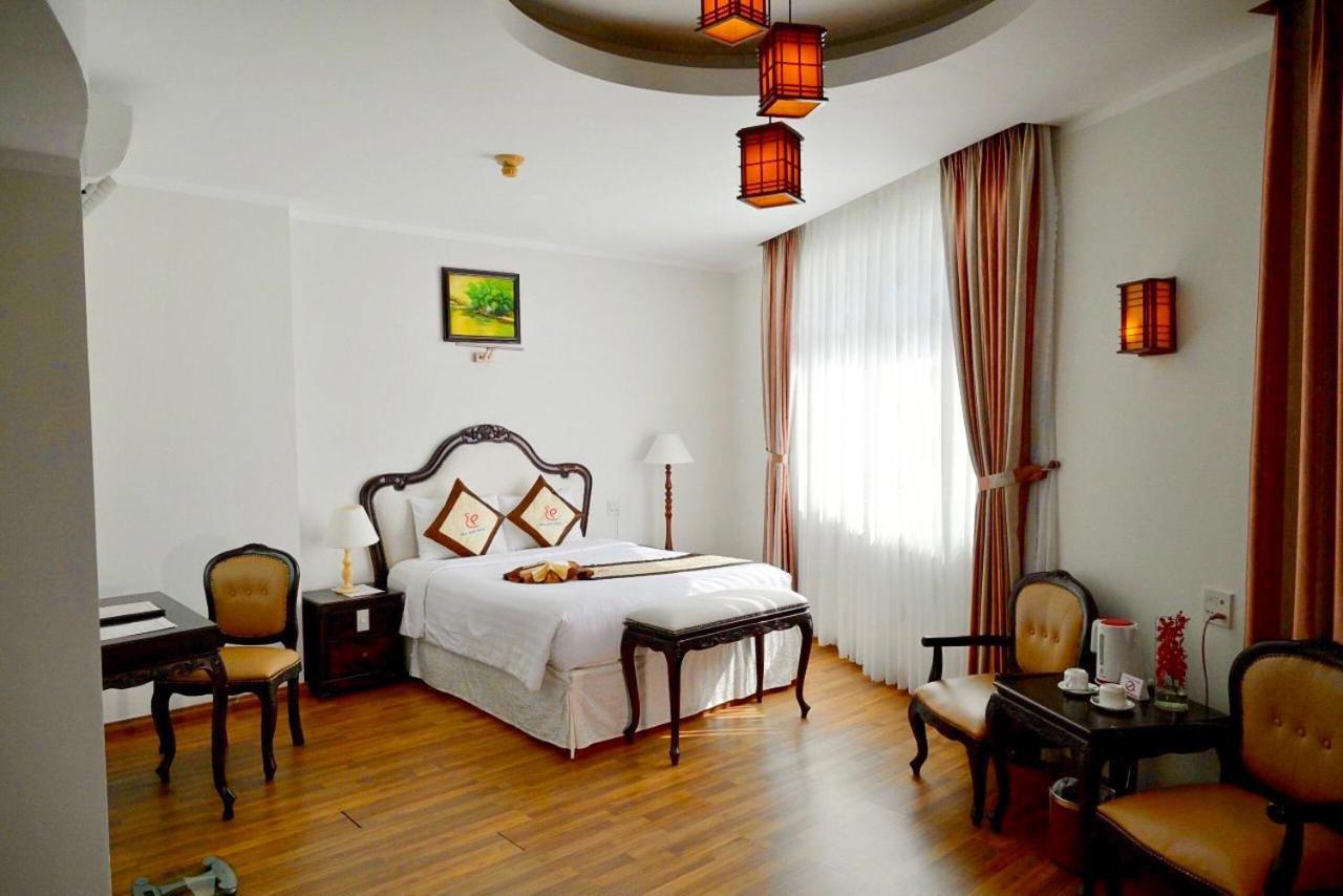 Hoa Binh 1 Hotel Long Xuyen Exterior photo