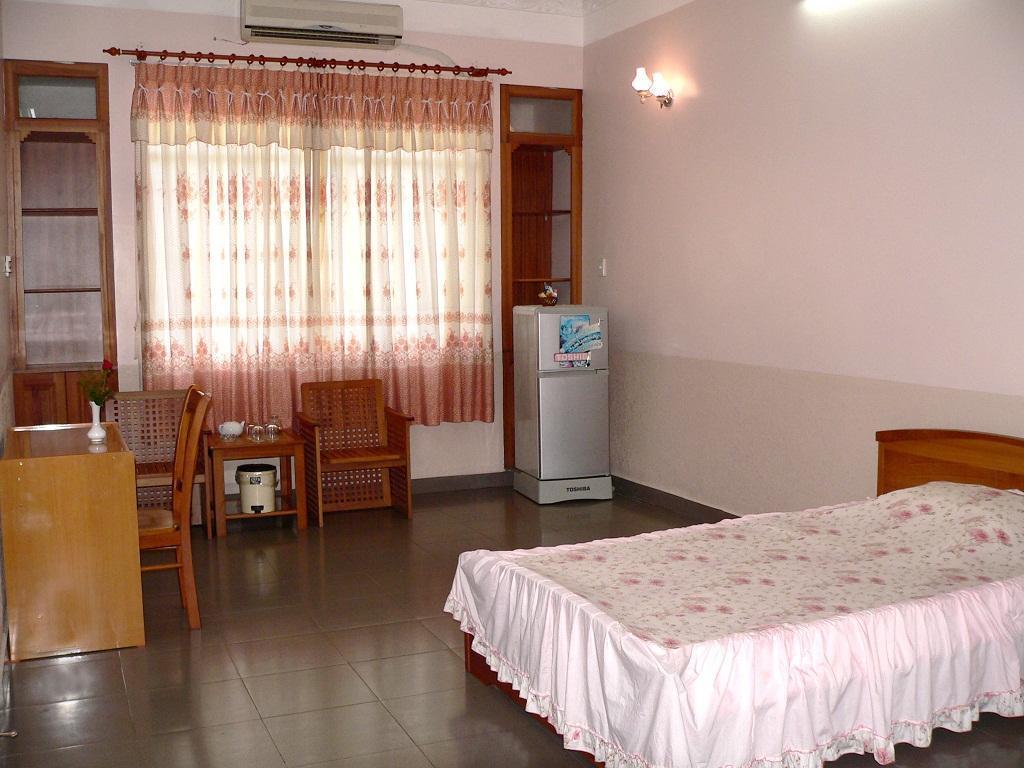 Hoa Binh 1 Hotel Long Xuyen Exterior photo